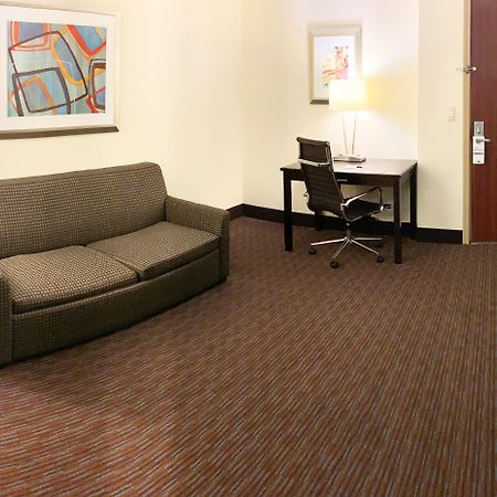 Holiday Inn Express Hotel & Suites Gainesville By Ihg Exteriér fotografie