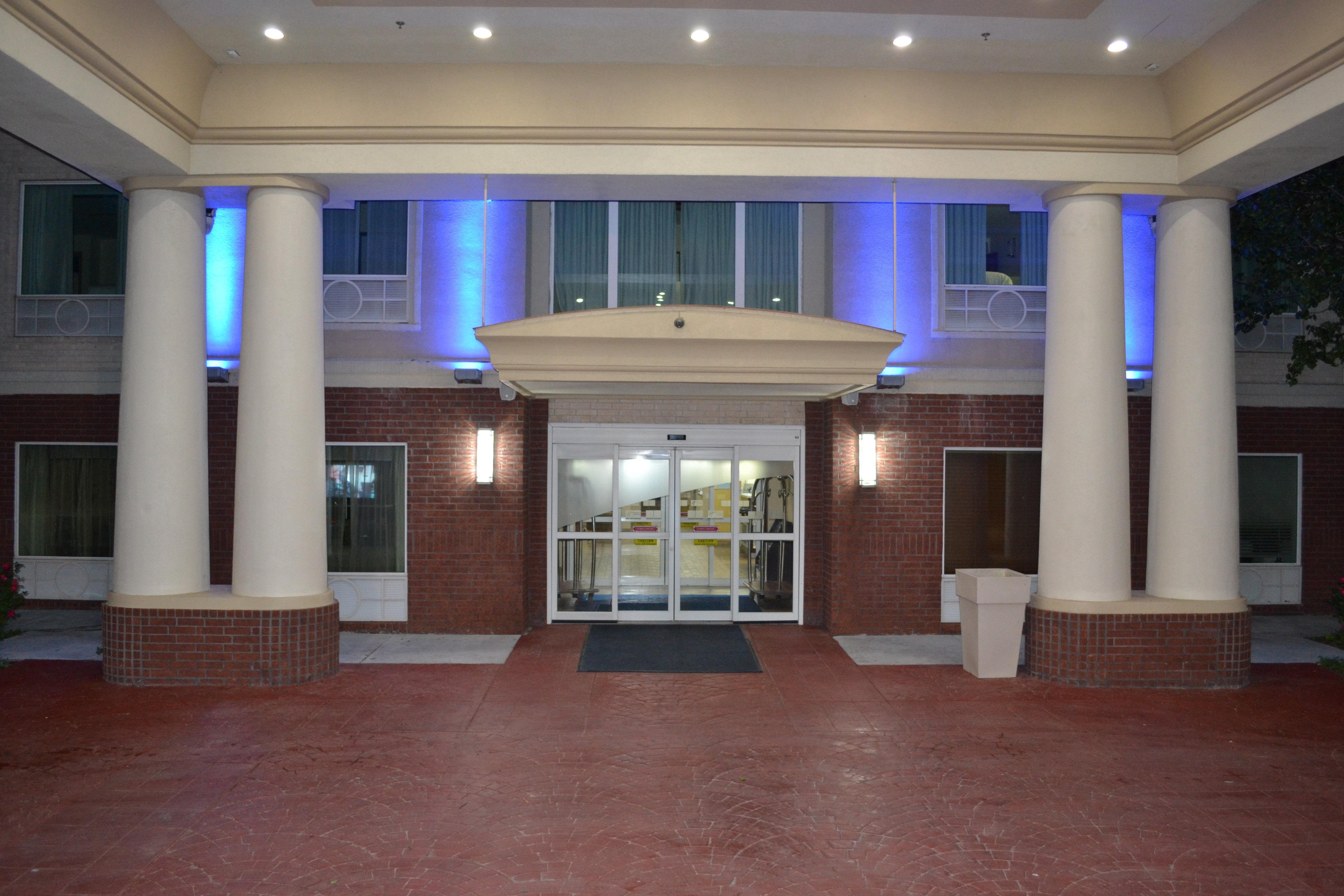 Holiday Inn Express Hotel & Suites Gainesville By Ihg Exteriér fotografie