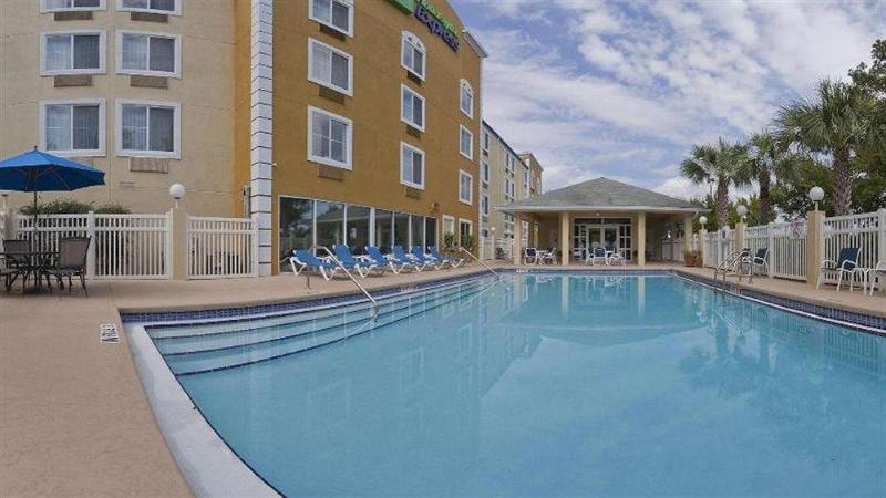 Holiday Inn Express Hotel & Suites Gainesville By Ihg Exteriér fotografie