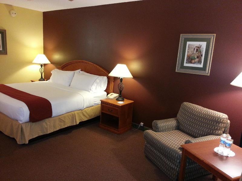 Holiday Inn Express Hotel & Suites Gainesville By Ihg Exteriér fotografie