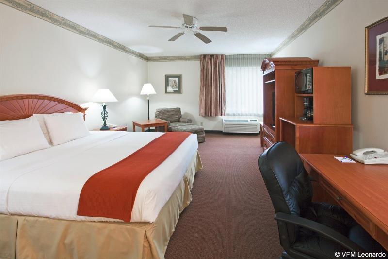 Holiday Inn Express Hotel & Suites Gainesville By Ihg Exteriér fotografie