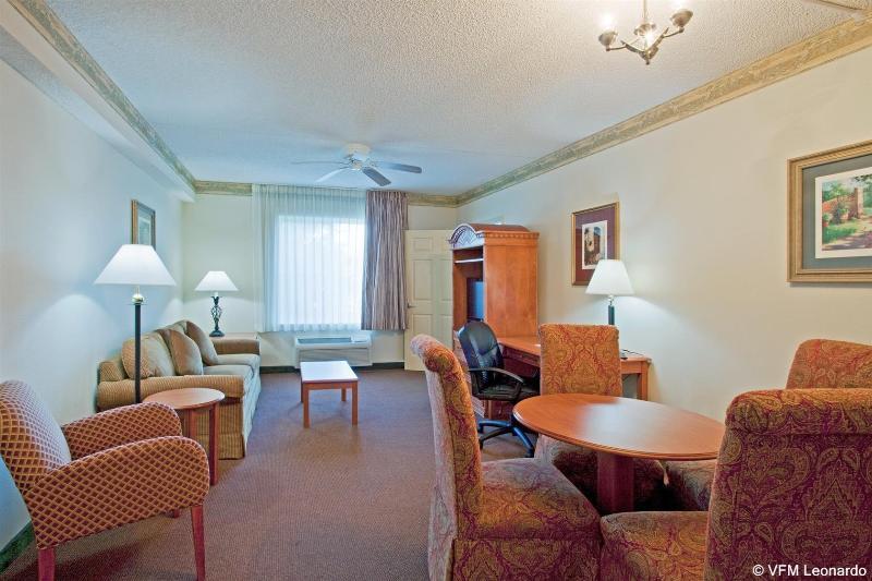 Holiday Inn Express Hotel & Suites Gainesville By Ihg Exteriér fotografie