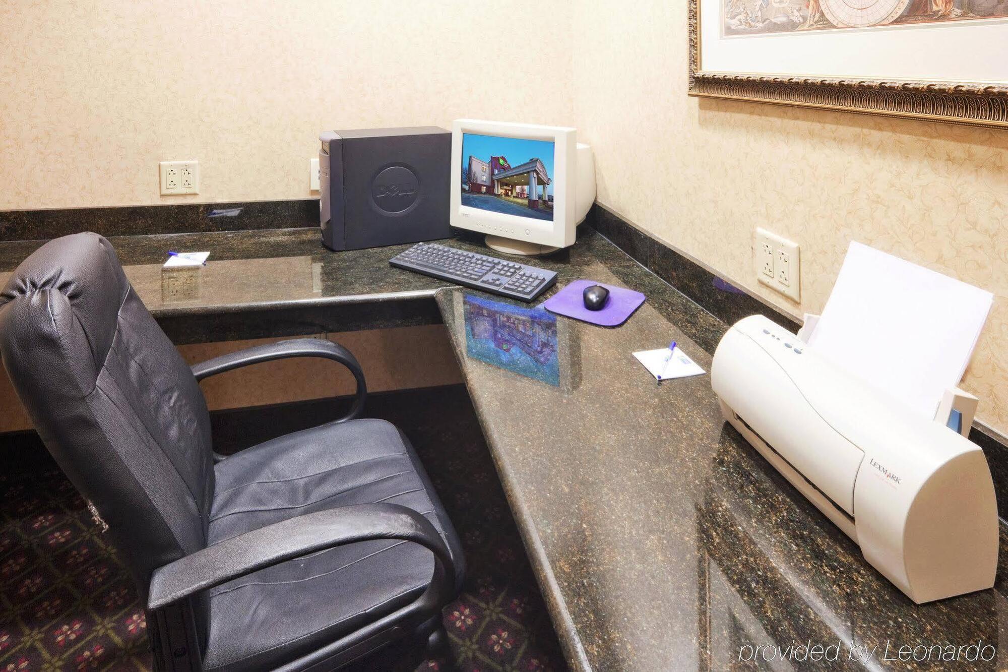 Holiday Inn Express Hotel & Suites Gainesville By Ihg Exteriér fotografie